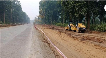 नारायणगढ–बुटवल सडकखण्ड विस्तारका लागि मध्वर्ती क्षेत्रका रुख काटिँद