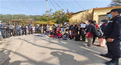 फेकोफनको धर्नामा प्रहरी हस्तक्षेप, १५ जना पक्राउ 