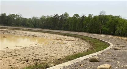 जीवजन्तुलाई पोखरी, मानिसलाई चौतारी